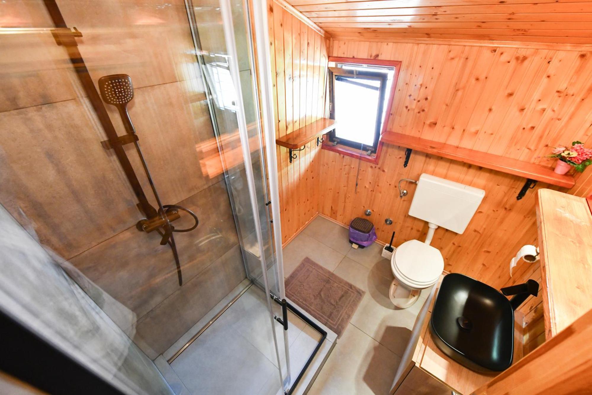 Guest House Martin Korana Екстериор снимка