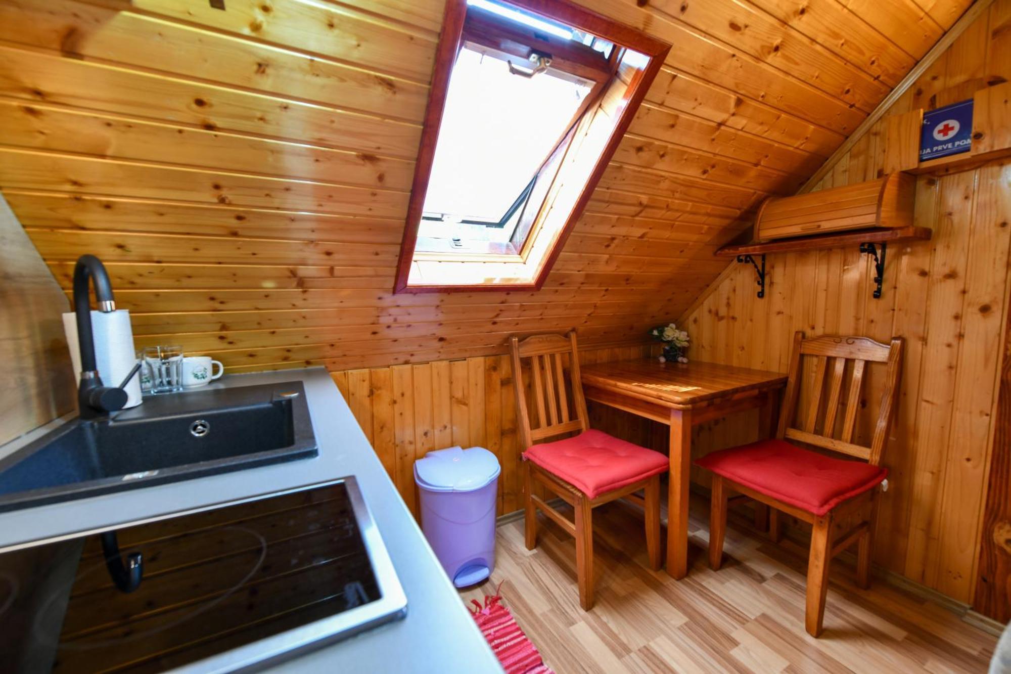 Guest House Martin Korana Екстериор снимка