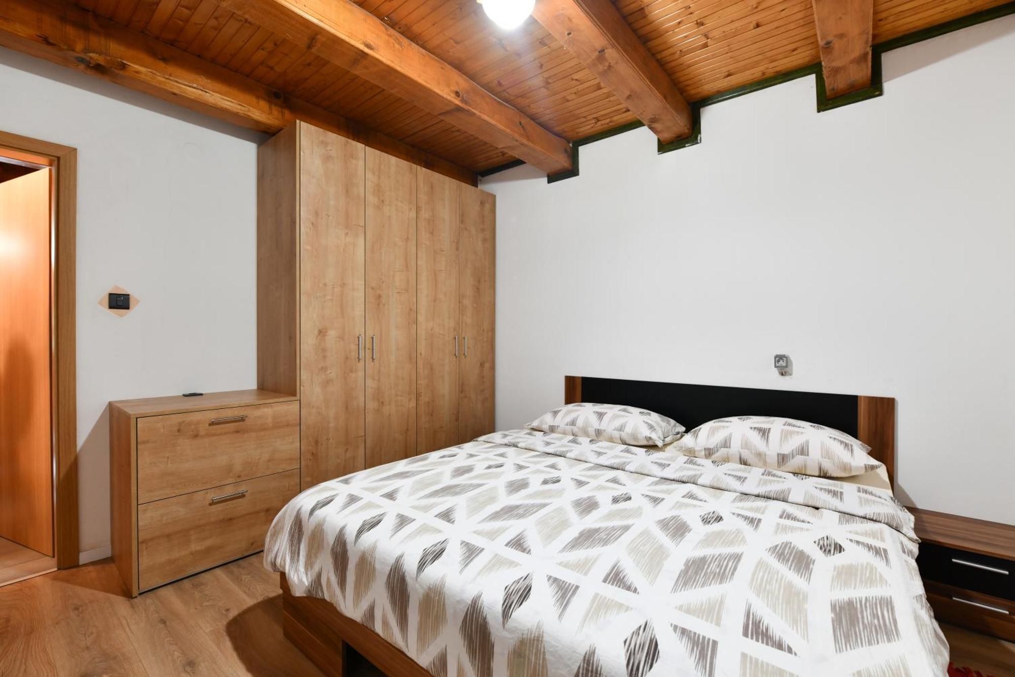 Guest House Martin Korana Екстериор снимка