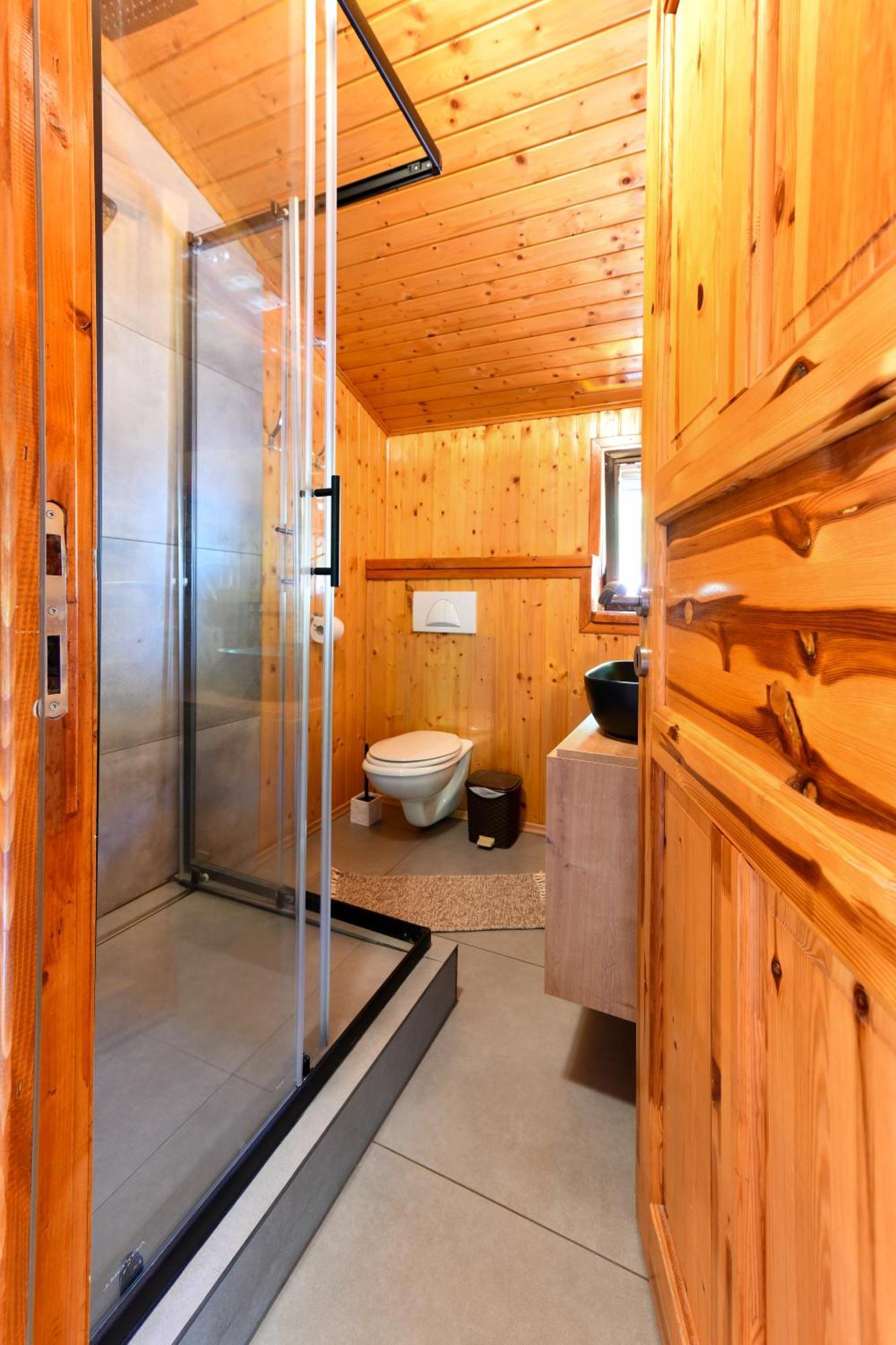 Guest House Martin Korana Екстериор снимка