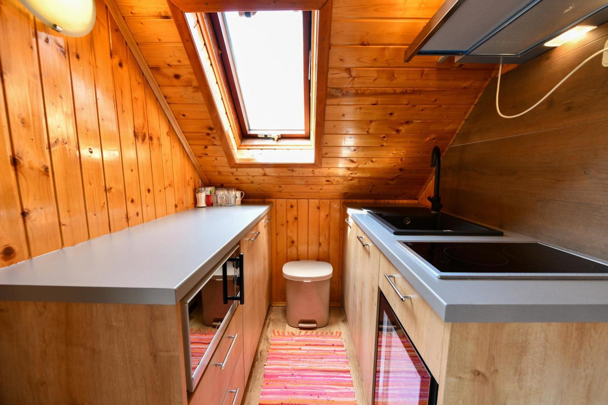 Guest House Martin Korana Екстериор снимка