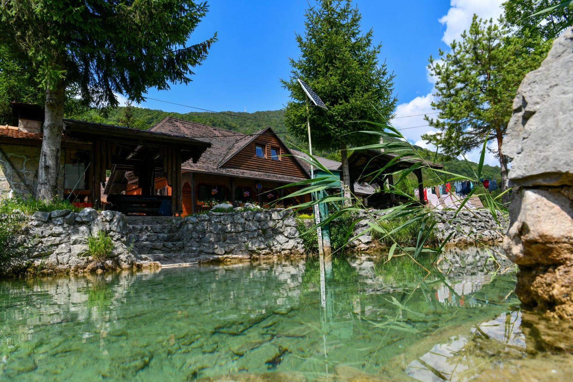 Guest House Martin Korana Екстериор снимка